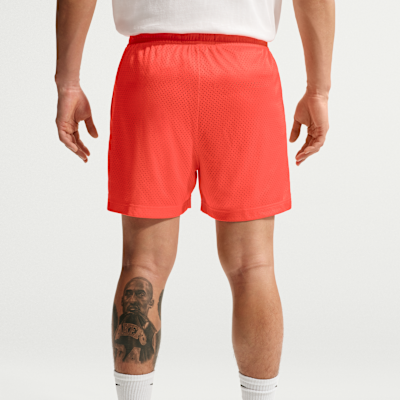 Nike Standard Issue Men's 5